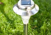 Hur solcellslampor kan hjälpa dig att spara pengar och vara miljövänlig