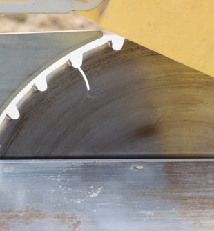 Bordsåg: effektiv och ergonomisk kapning för sten och betong