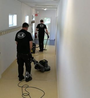Golvvård som håller i längden  kunskap, metoder och smarta val