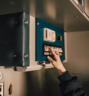 Effektbrytare  hjärtat i en säker elinstallation