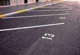 Linjemålning parkering  grunden för en trygg och effektiv parkeringsplats